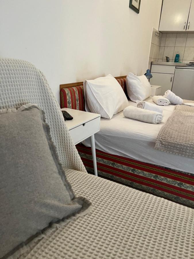 Ksenia Guesthouse Apartments And Studios Budva Kültér fotó