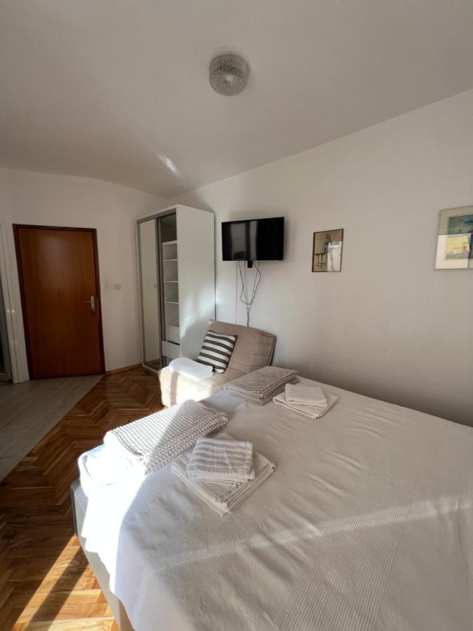 Ksenia Guesthouse Apartments And Studios Budva Kültér fotó