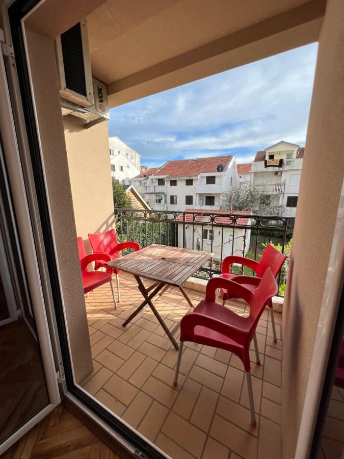 Ksenia Guesthouse Apartments And Studios Budva Kültér fotó