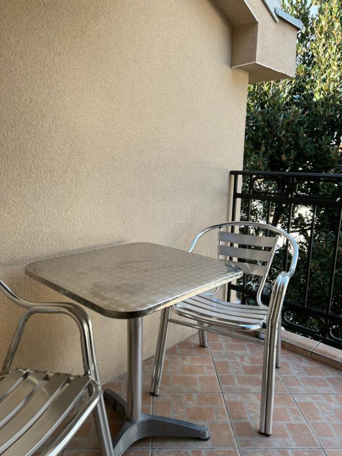 Ksenia Guesthouse Apartments And Studios Budva Kültér fotó