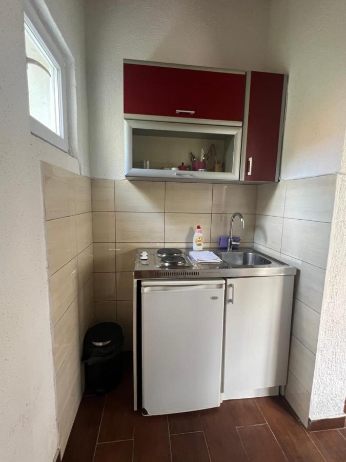 Ksenia Guesthouse Apartments And Studios Budva Kültér fotó